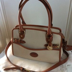 Dooney & Bourke